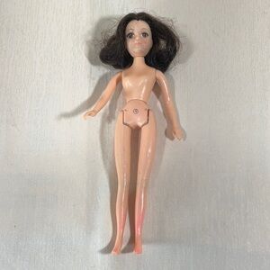 1971 World of Love “Peace” Doll Vintage Hasbro Hong Kong